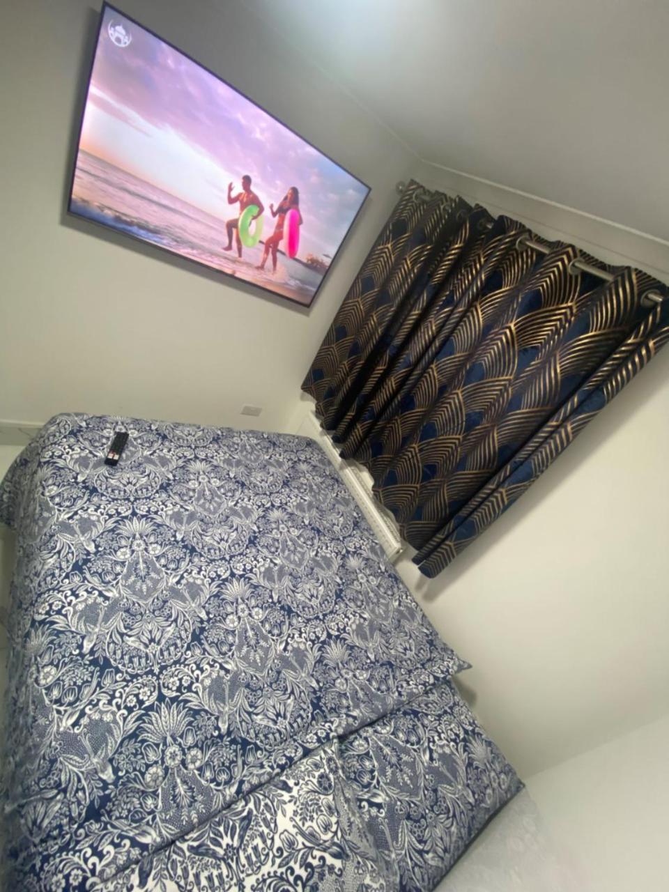 The Royal Boutique Oxford Lodge By London Sleep 6 헤이스 외부 사진