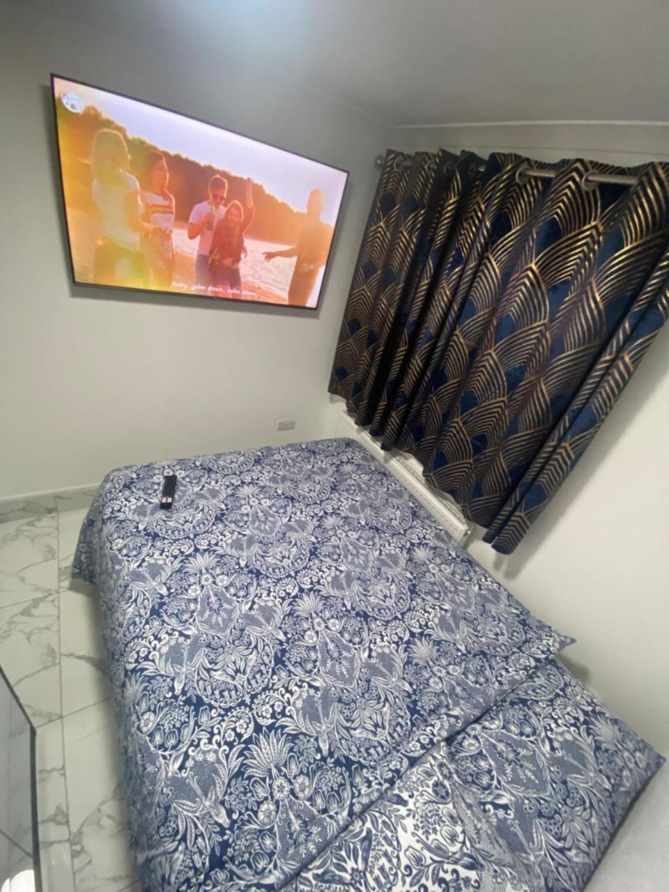 The Royal Boutique Oxford Lodge By London Sleep 6 헤이스 외부 사진