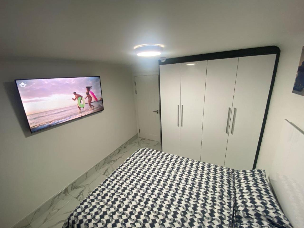 The Royal Boutique Oxford Lodge By London Sleep 6 헤이스 외부 사진