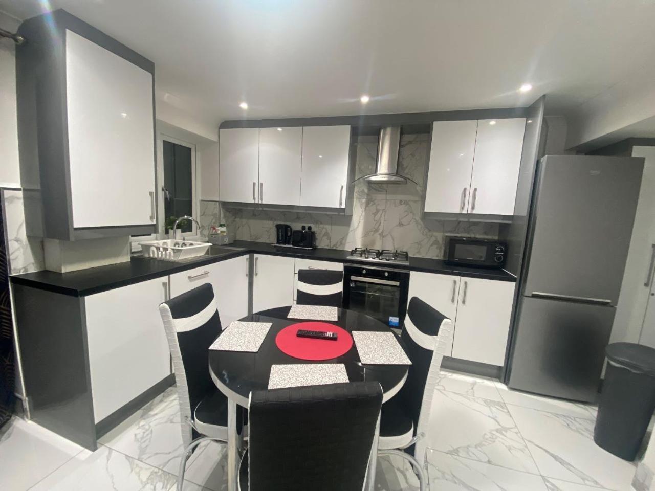 The Royal Boutique Oxford Lodge By London Sleep 6 헤이스 외부 사진